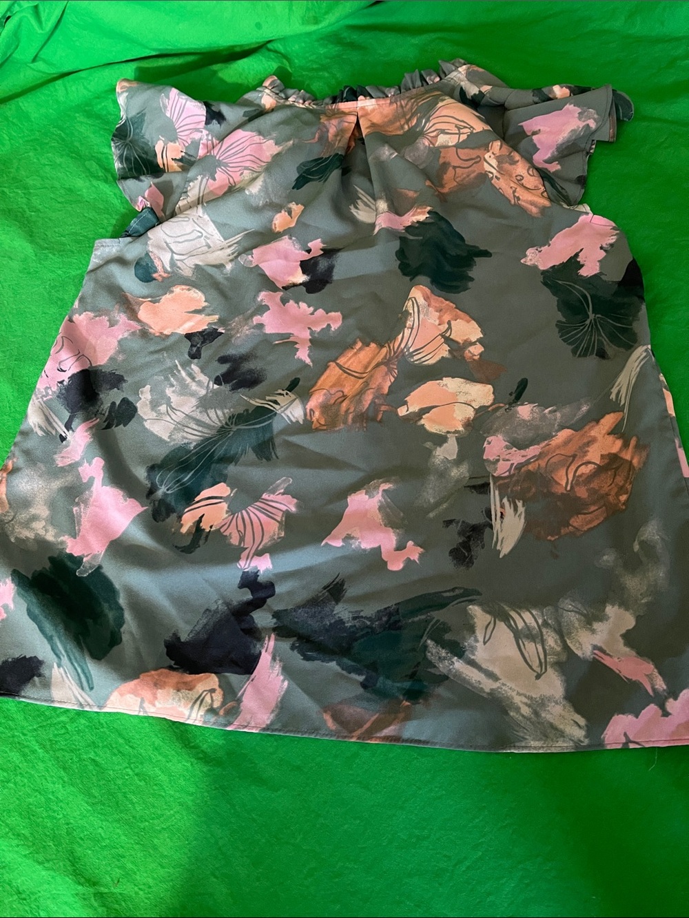 Women's Floral Print Ruffle Sleeve Top - Pink & Green